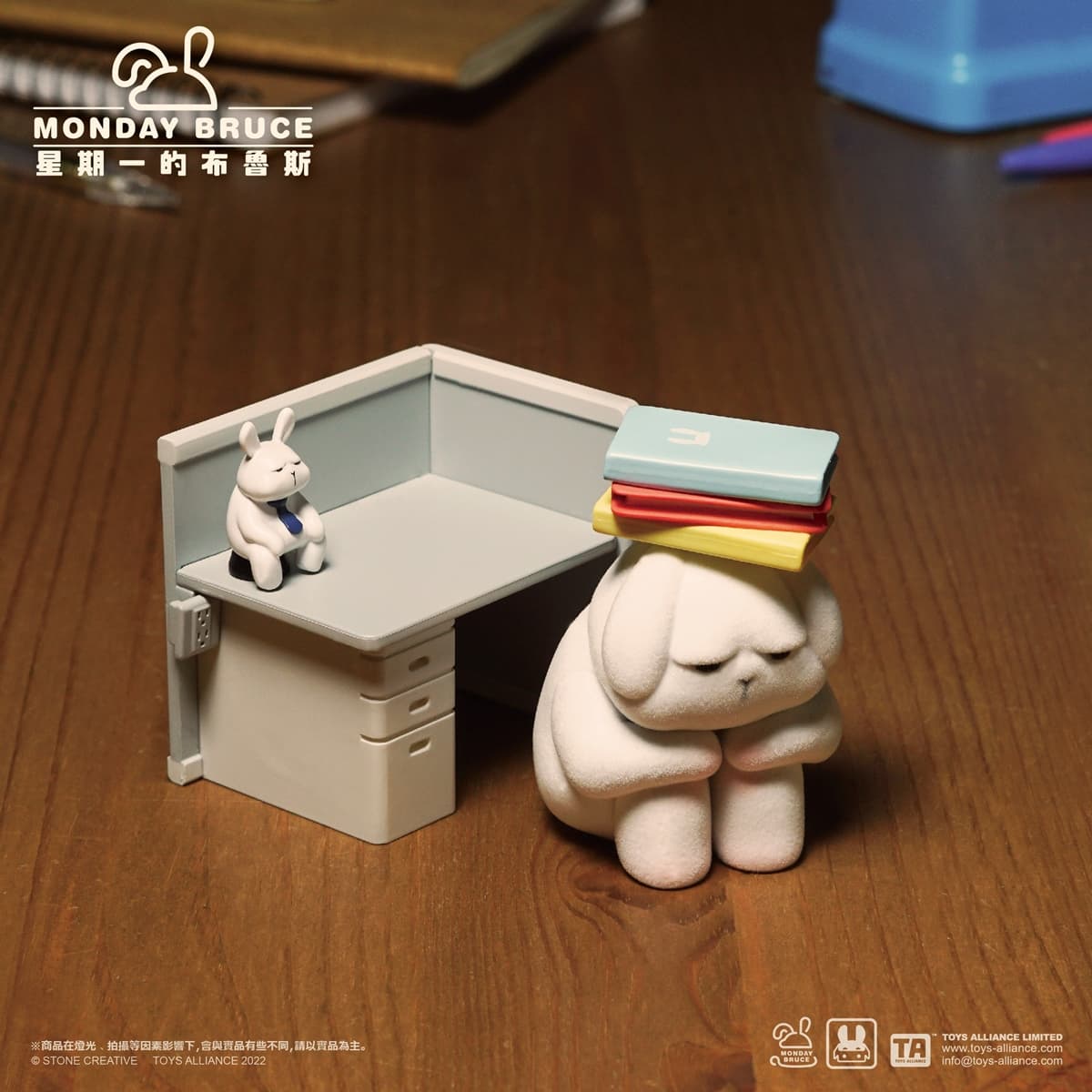 上班族心情神還原！超厭世「星期一布魯斯」辦公室耍廢，6+1款可愛無極限