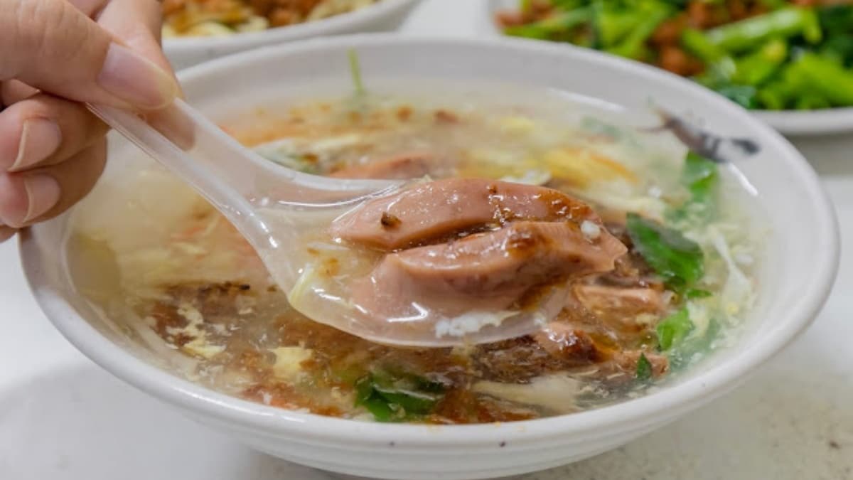 羹的稠度很剛好，魷魚本身的風味與口感也很不錯。（圖片來源：柚香魚子醬的蹦蹦跳跳）