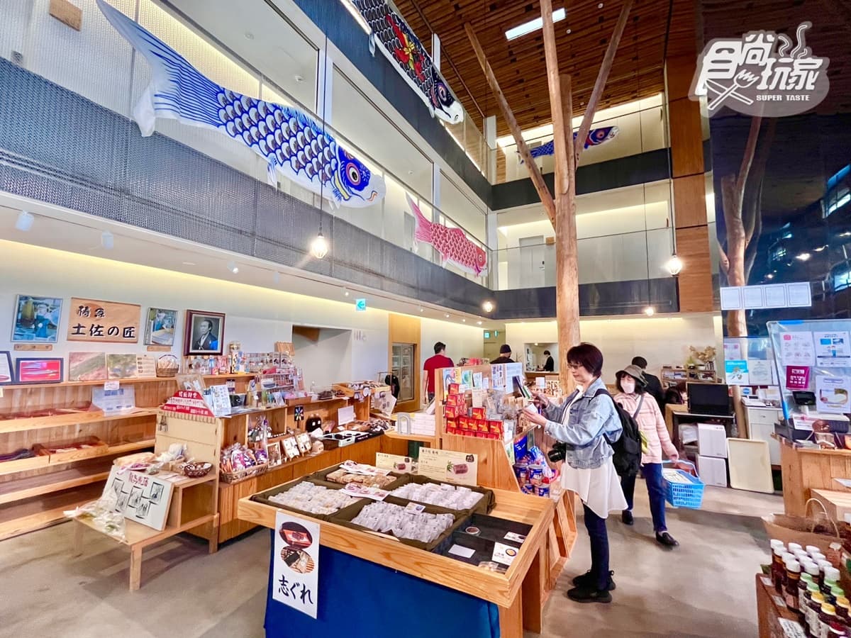 藏在山林祕境中!全日本最密集「隈研吾建築群」,森林圖書館、木造劇場超驚豔 藏在山林祕境中!全日本最密集「隈研吾建築群」,森林圖書館、木造劇場超驚豔