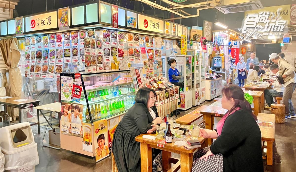 最熱鬧的弘人市場也位於帶屋町商店街內。