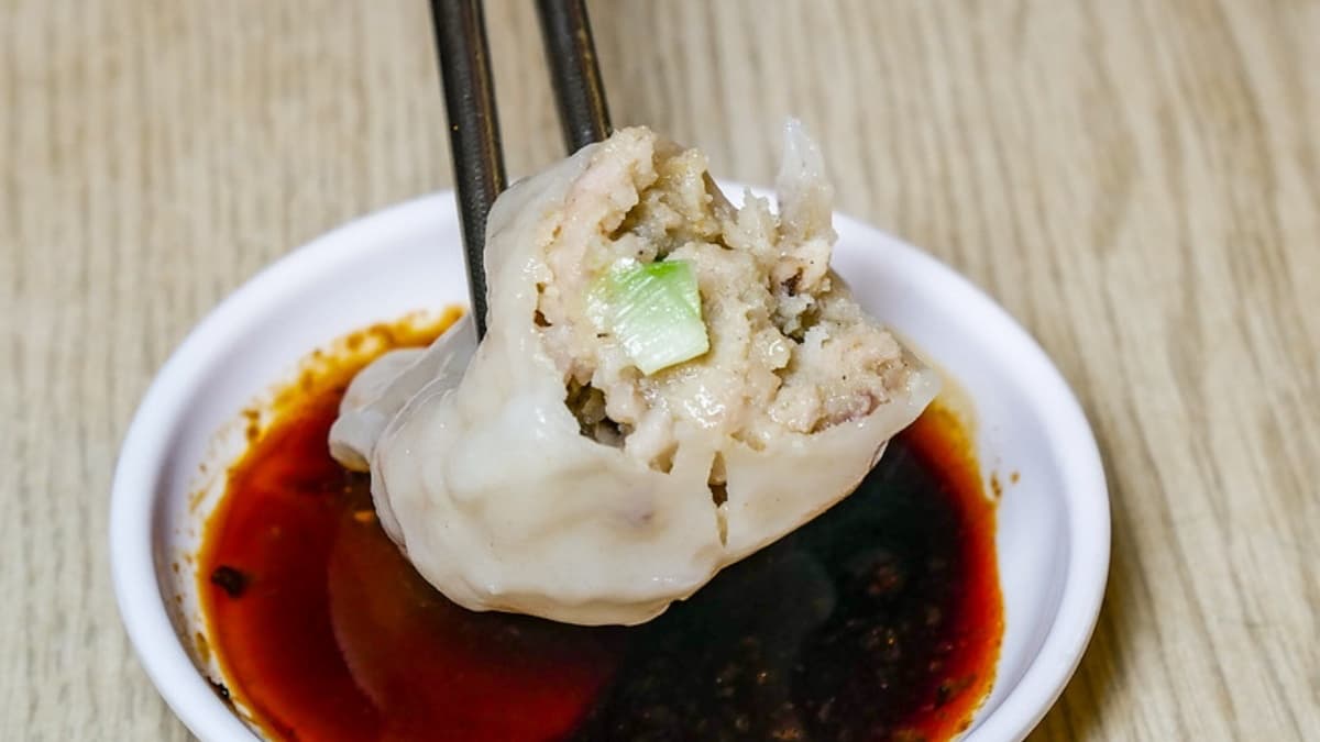 相當特別的「芋頭豬肉水餃」這裡也吃得到。（圖片來源：鄉民食堂）