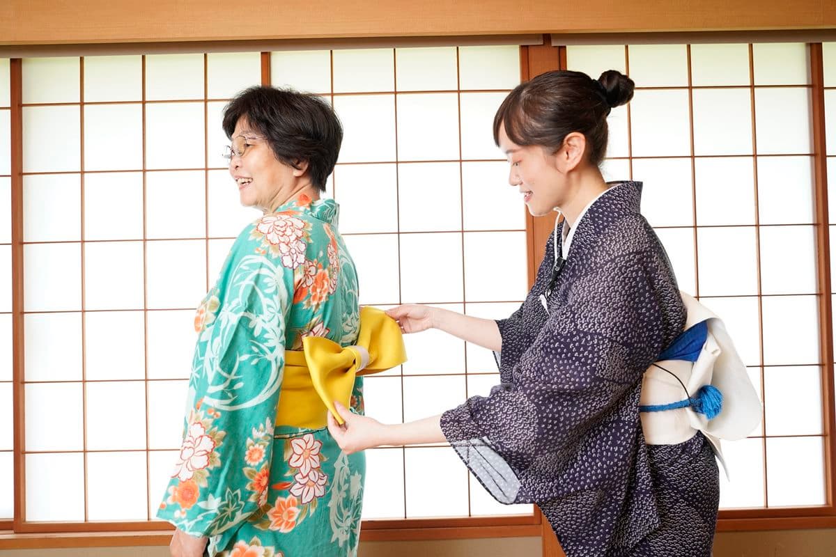 秒飛日本加賀屋免費入住！３旅宿母親節優惠：媽媽免費吃到飽、雙人免費按摩
