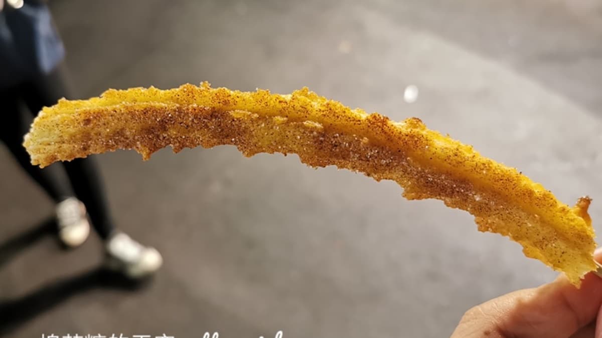 吉拿棒口感外酥內綿軟。（圖片來源：棉花糖的天空）