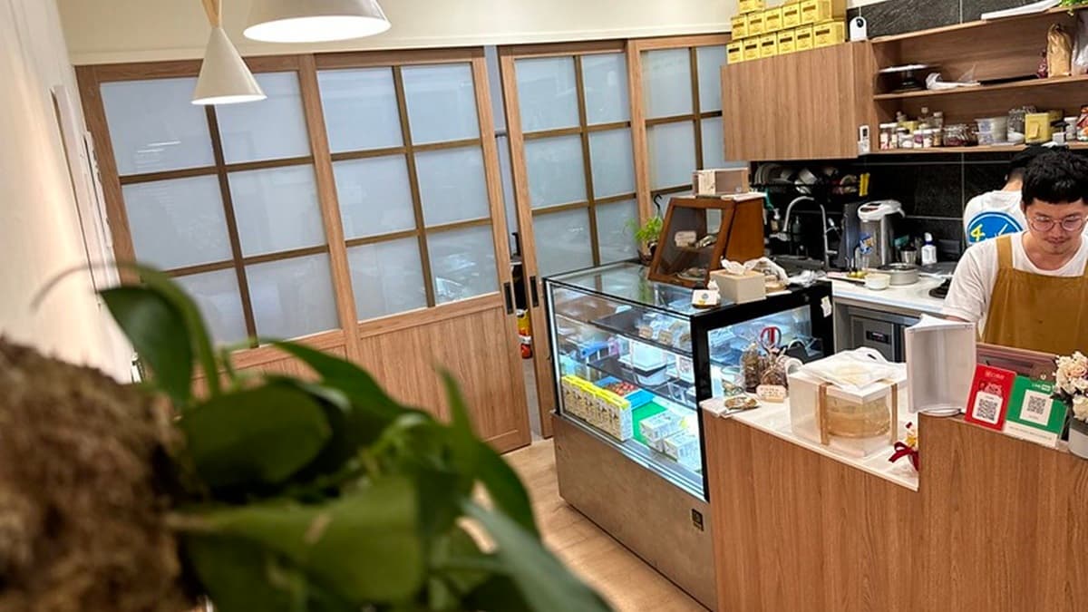 店內的位置並不多，客人通常會先在網上訂購再來取貨。（圖片來源：ELSA菲常好攝）