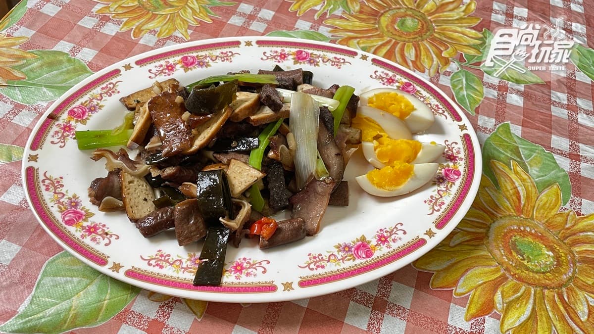 「炒滷菜」每樣菜炒得都很入味。