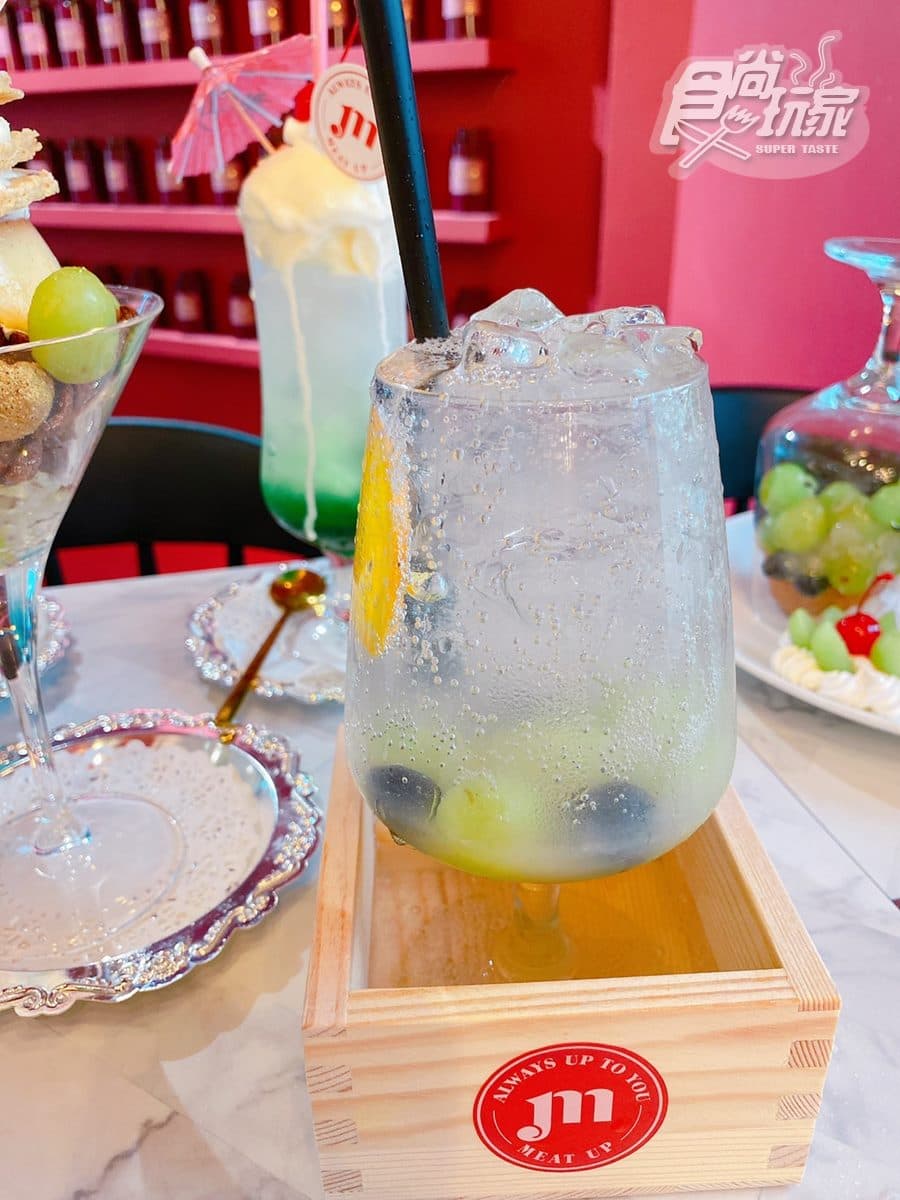 秒飛日本喫茶店！打卡夯店開吃東京「仙人布丁」，巨型大福包進爆餡舒芙蕾