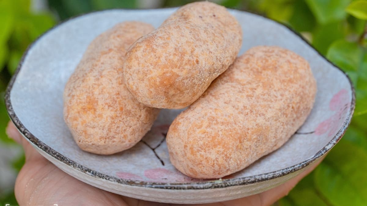麻粩都是純手工製作，酥酥脆脆的口感超唰嘴，讓人一口接著一口。（圖片來源：那倆人✈玩樂人生）