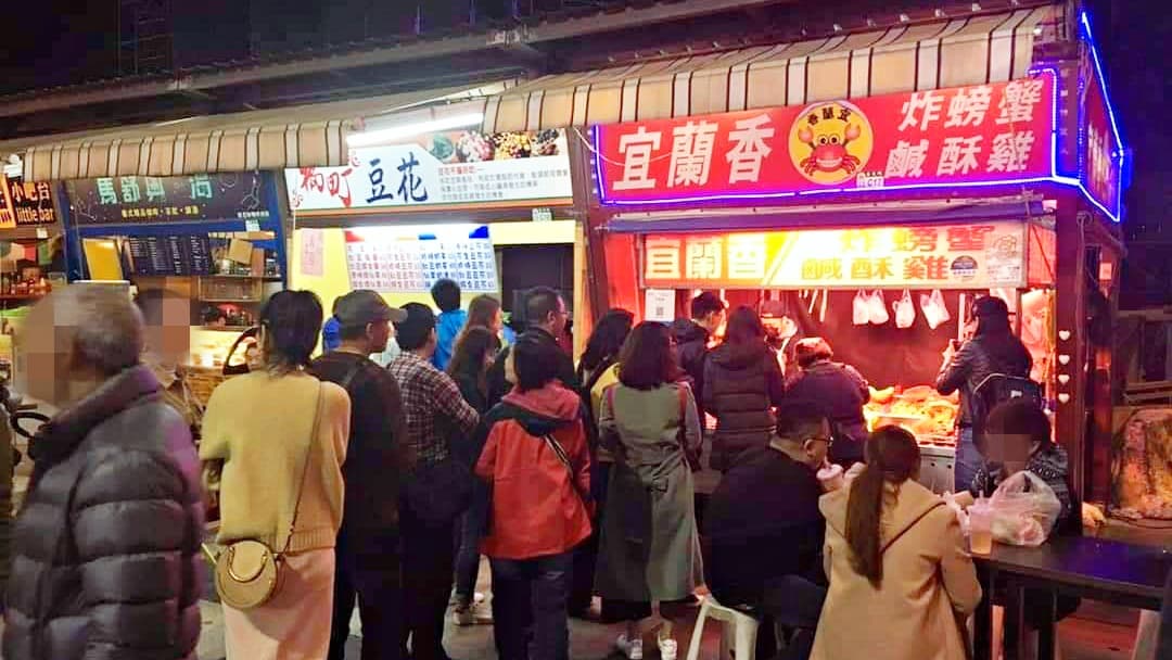 秒殺美食瘋搶！夜市超夯「炸螃蟹＋8cm厚魷魚」一鍵下單，酥脆鹹香口感超欠吃