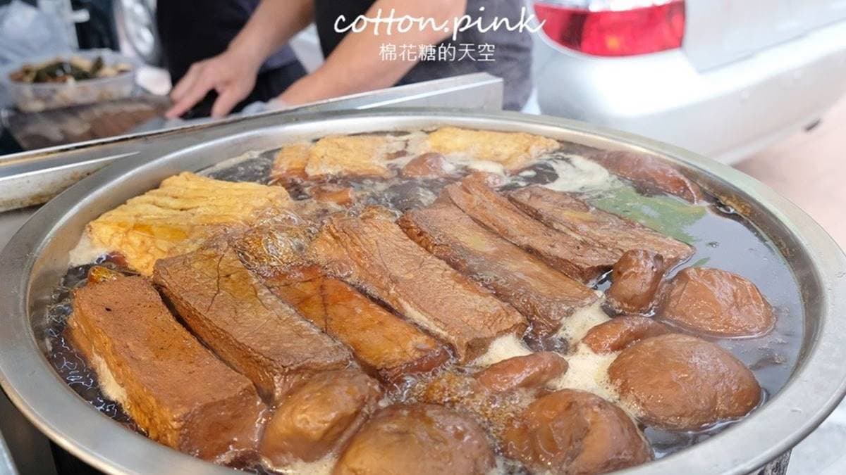 店家所有的食材都是全素的，外面少見的美味素料通通有！（圖片來源：棉花糖的天空）