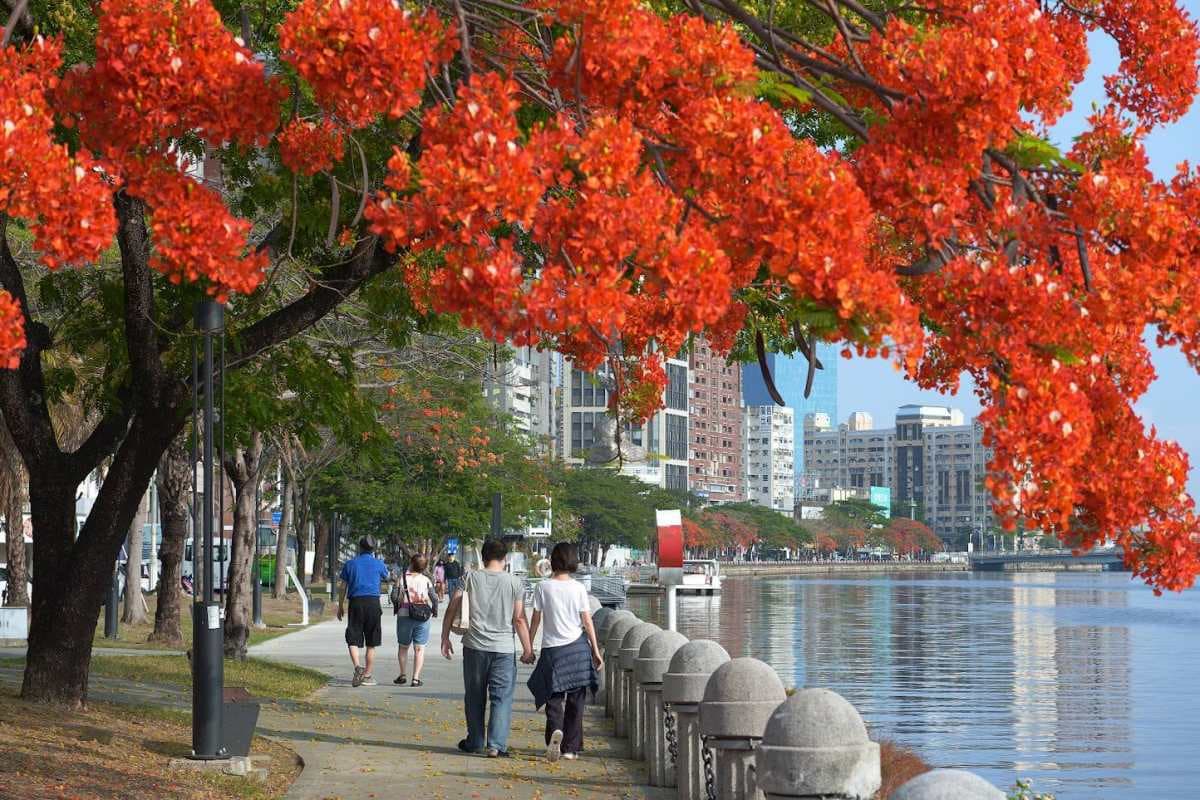 只有４天！高雄人免費衝「愛河市集」，130間特色餐飲＋手作攤位一次逛爆