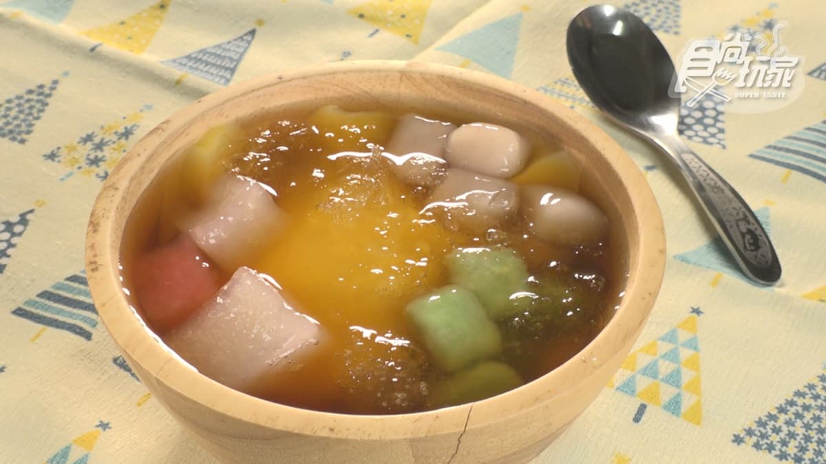 「布丁豆花」也是很特別的搭配。