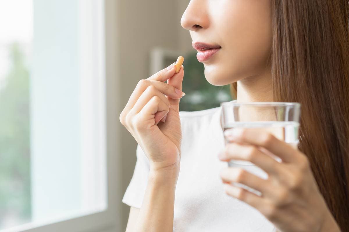 曬黑怎麼白回來？１天１顆「這水果」超有效，營養師再揭吃芹菜「變黑真相」
