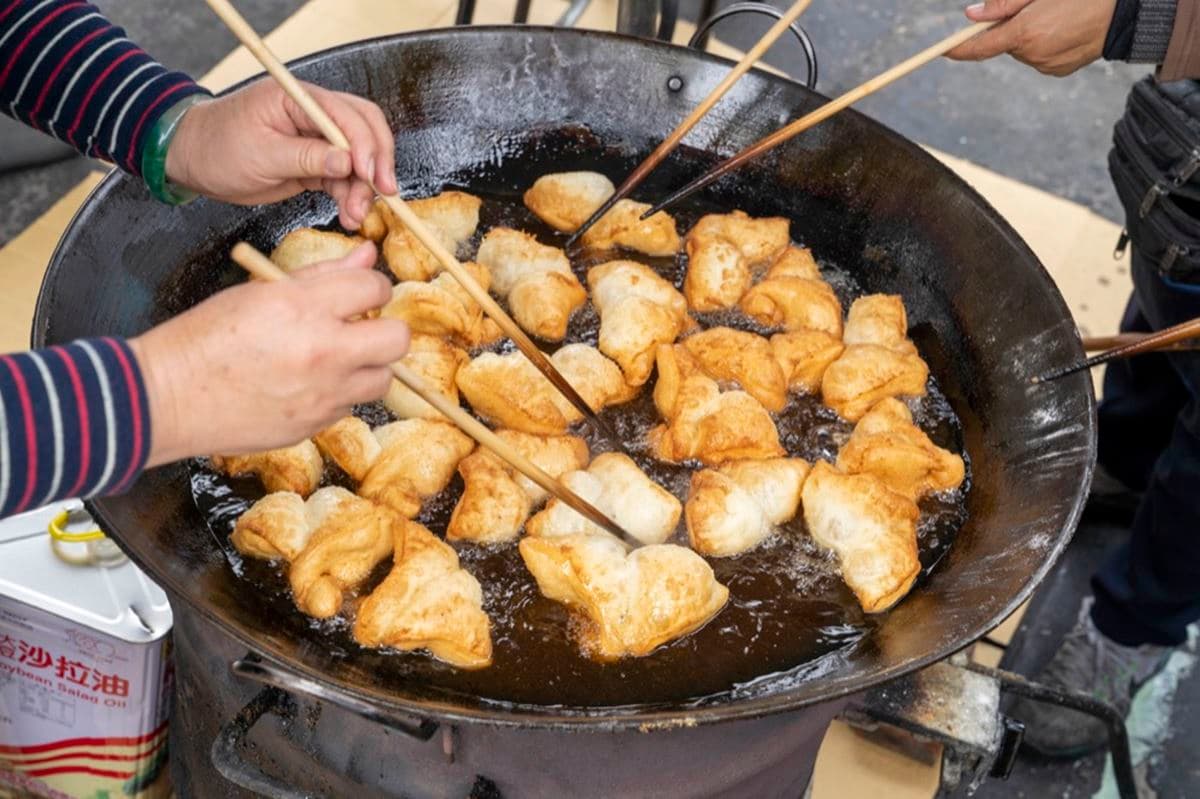 15元內佛系開吃！全台６家人氣排隊下午茶：超厚芋頭餅、１元地瓜球、甜甜圈