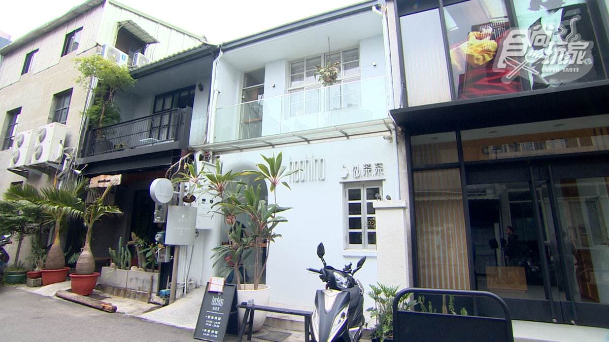 「hechino做茶菜（勤美店）」位於台中市西區勤美路上。