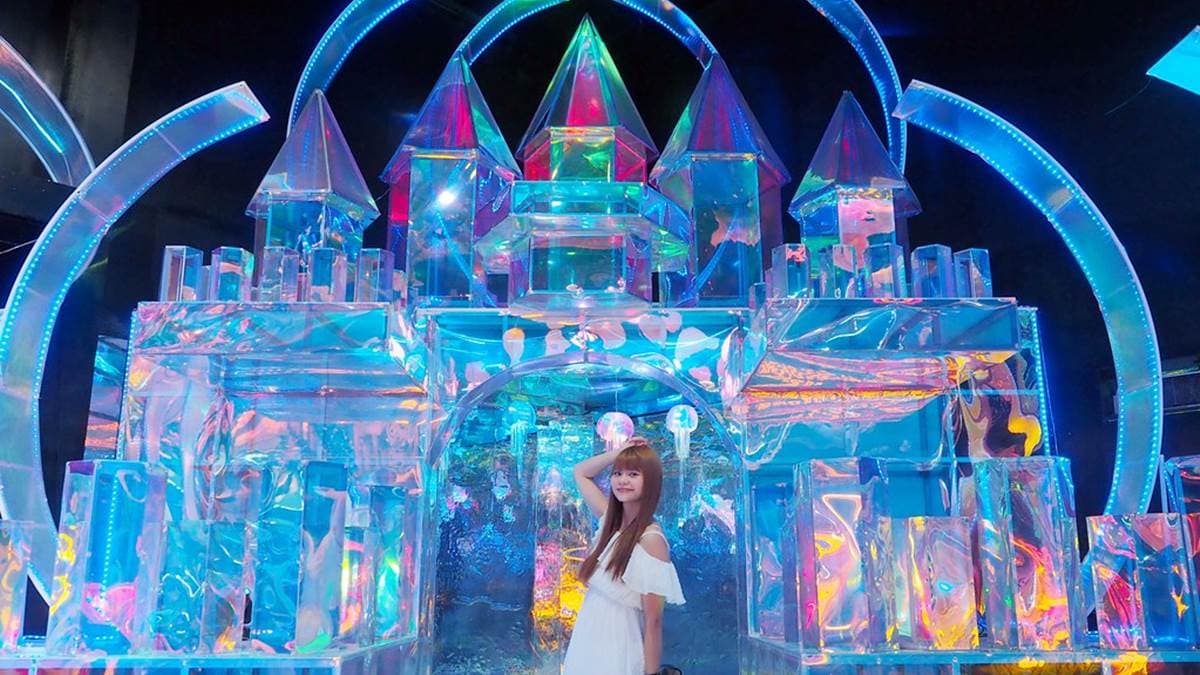 二館的熱門打卡場景「冰晶城堡」，讓人不禁聯想到動畫「冰雪奇緣」呢！（圖片來源：加小菲愛碎碎唸）