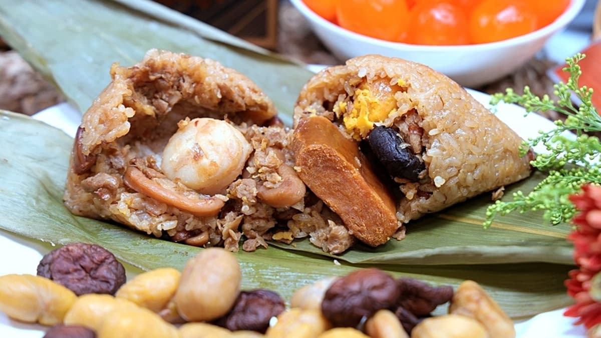 「野生烏金干貝粽」食材更奢華，選用的是高品質的野生烏魚子。（圖片來源：雪倫情報局）