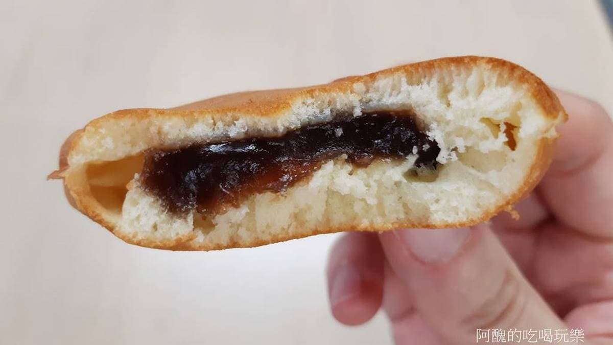 黑糖口味Ｑ軟香甜，趁熱吃最美味。（圖片來源：阿醜的吃喝玩樂）