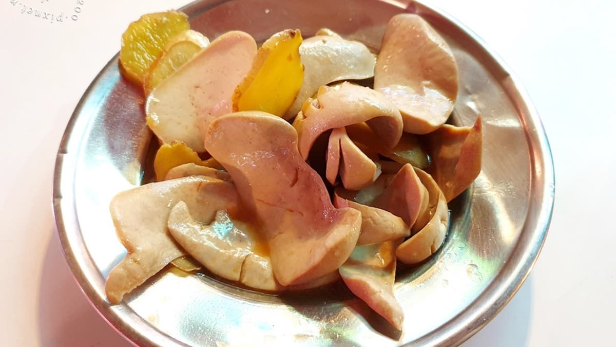 「麻油腰只」搭配薑片和麻油翻炒，吃起來很鮮脆。（圖片來源：米寶麻幸福滿載）