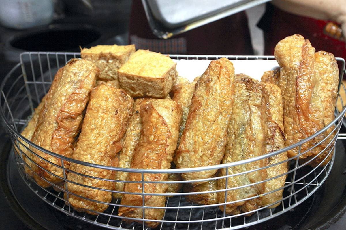 只有高雄吃得到！老市場90年「獨創豬肝捲」，金黃豆皮包「豆薯」口感超Q彈