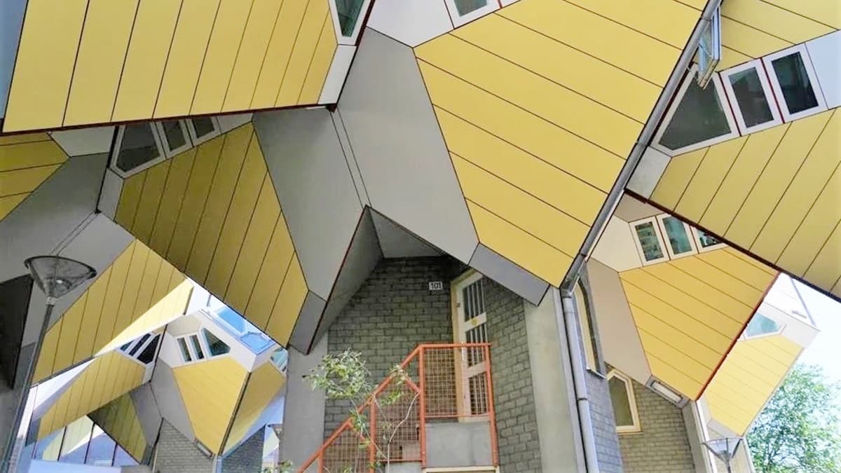 方塊屋由荷蘭建築師Piet Blom所設計，如今也是間博物館。（圖片來源：喬書亞的世界旅行提案）