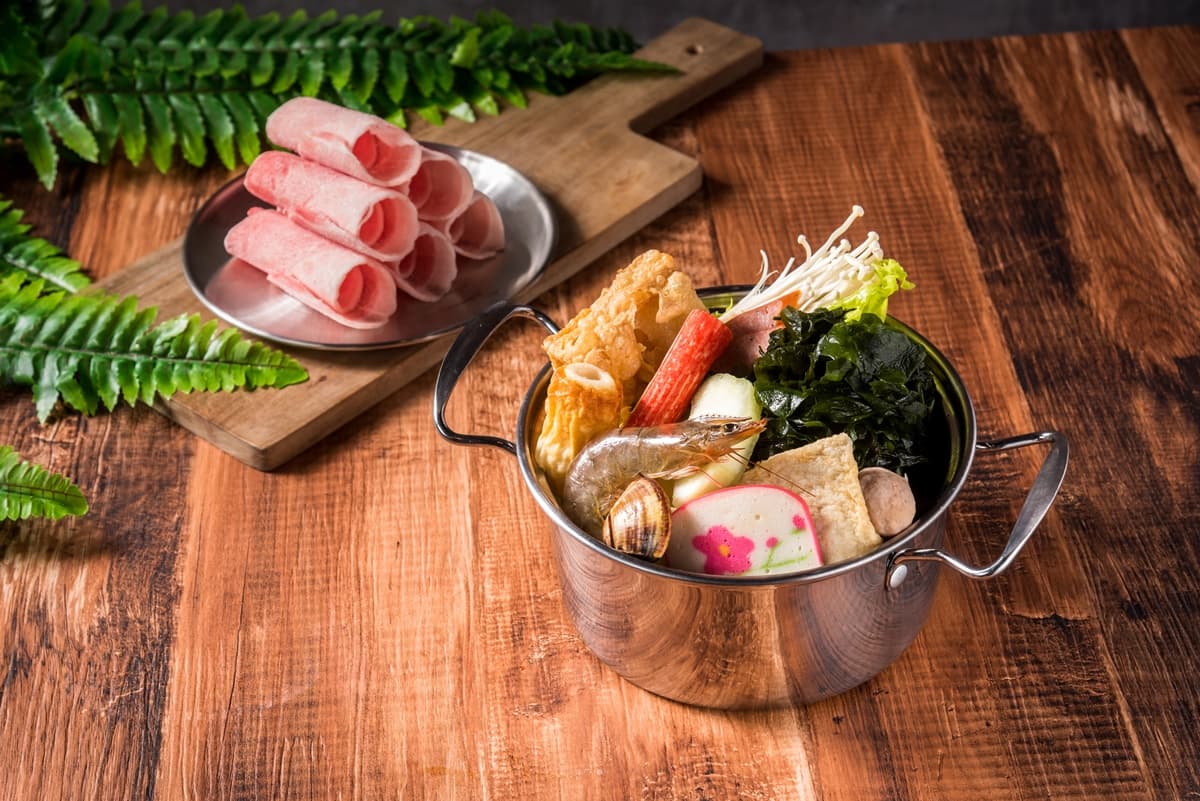 【食尚獨家優惠】韓式烤肉＋鍋物買一送一！299元爽吃豬五花５口味、高CP自助吧