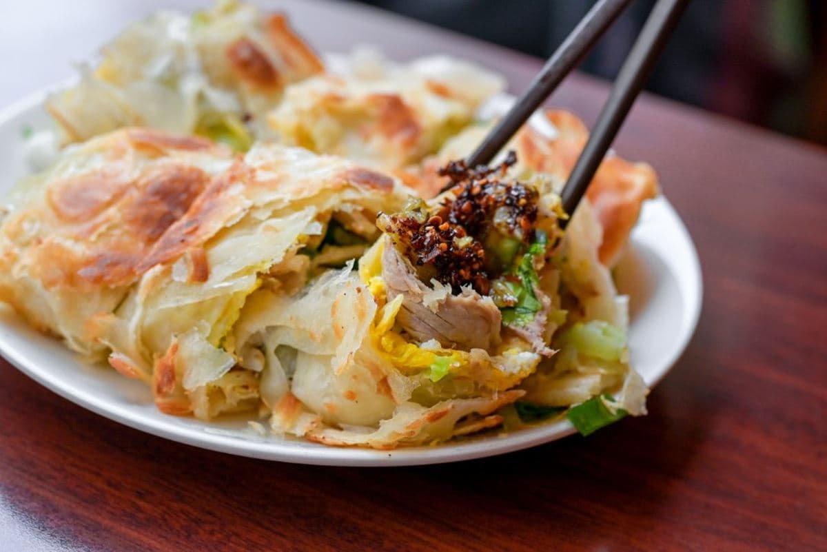 豆花、小米粥無限吃!新竹人激推「爆汁煎餃」CP值超高,必點花生蛋餅尬香菜 豆花、小米粥無限吃!新竹人激推「爆汁煎餃」CP值超高,必點花生蛋餅尬香菜