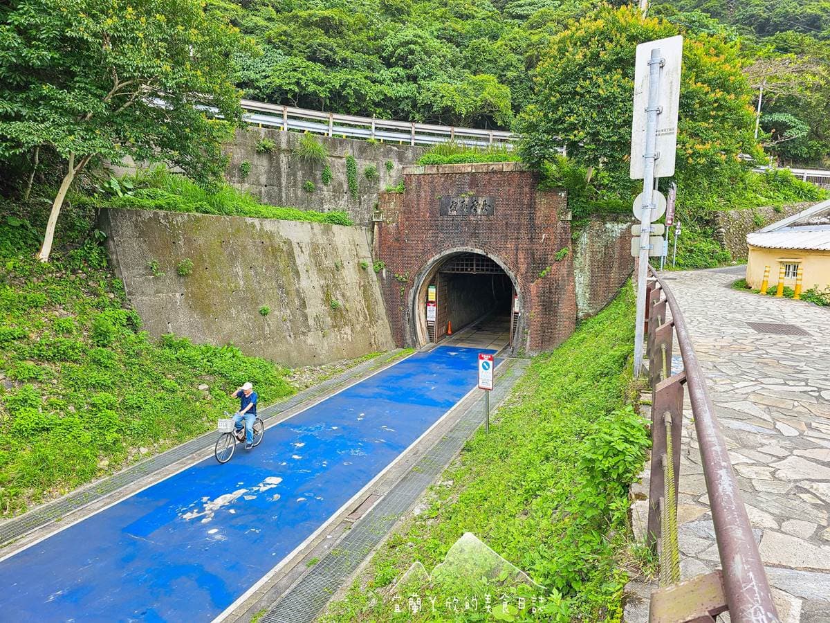 【新開店】宜蘭最美海景在這!2樓落地窗景想拍先預約,再衝鐵路隧道騎車去 【新開店】宜蘭最美海景在這!2樓落地窗景想拍先預約,再衝鐵路隧道騎車去