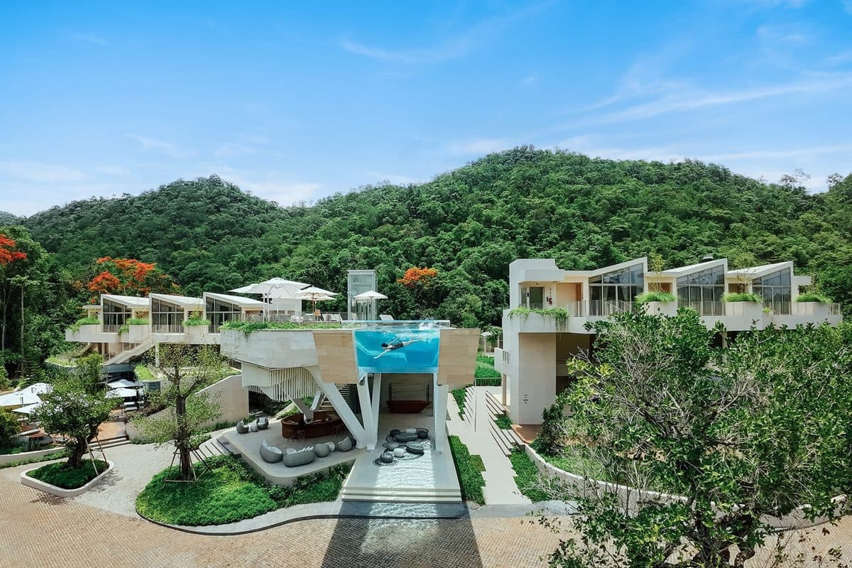 受游泳時被絕美山景環繞的感覺。（圖片來源：MYS Khao Yai）