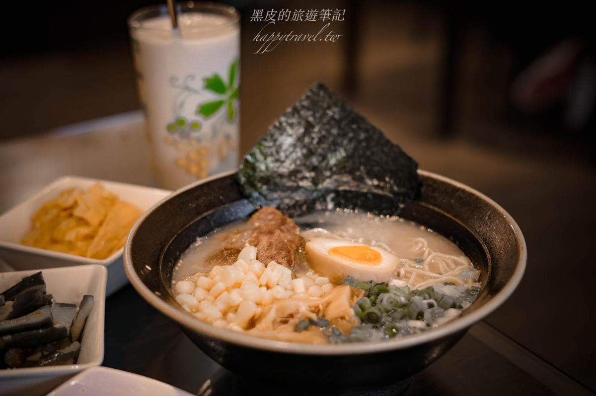 真的吃下去了!部落客帶路吃「巨無霸青蛙拉麵」:蒜香蛙肉有嚼勁、湯頭超鮮 真的吃下去了!部落客帶路吃「巨無霸青蛙拉麵」:蒜香蛙肉有嚼勁、湯頭超鮮