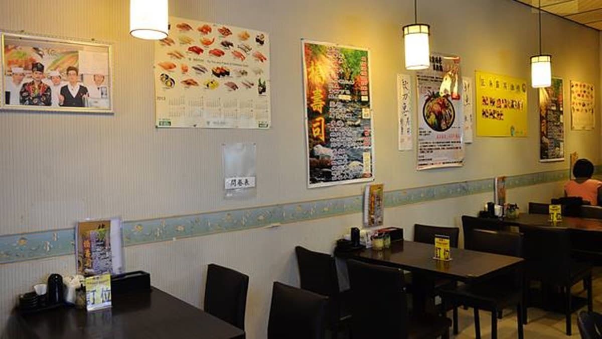 店內許多桌子都擺上「已訂位」的牌子，可見生意之好。（圖片來源：阿MON世界趴趴走）