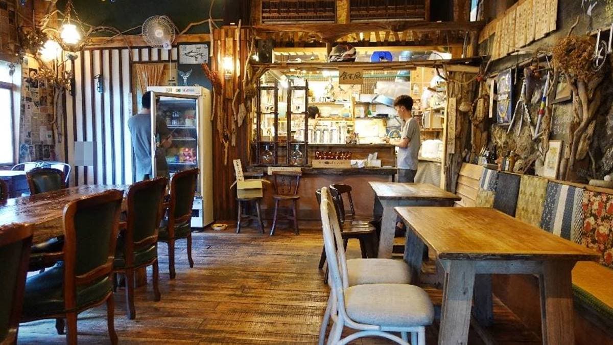 店家不提供訂位，早點來才可以挑自己喜歡的位子。（圖片來源：瑋瑋美食萬歲）