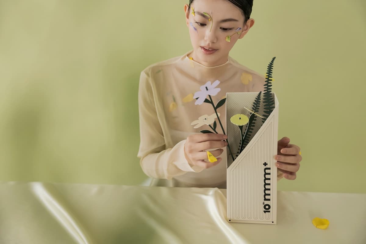 免費送「檸檬塔花束」!台中超夯玫瑰檸檬塔開行動花店,絕美花器禮盒帶回家 免費送「檸檬塔花束」!台中超夯玫瑰檸檬塔開行動花店,絕美花器禮盒帶回家