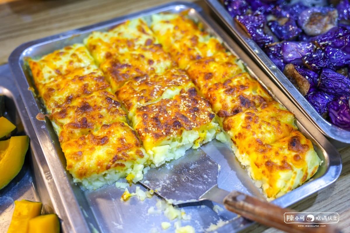 10元白飯、地瓜粥吃到飽！板橋「佛系自助餐」50道菜任夾，網推素食者的天堂
