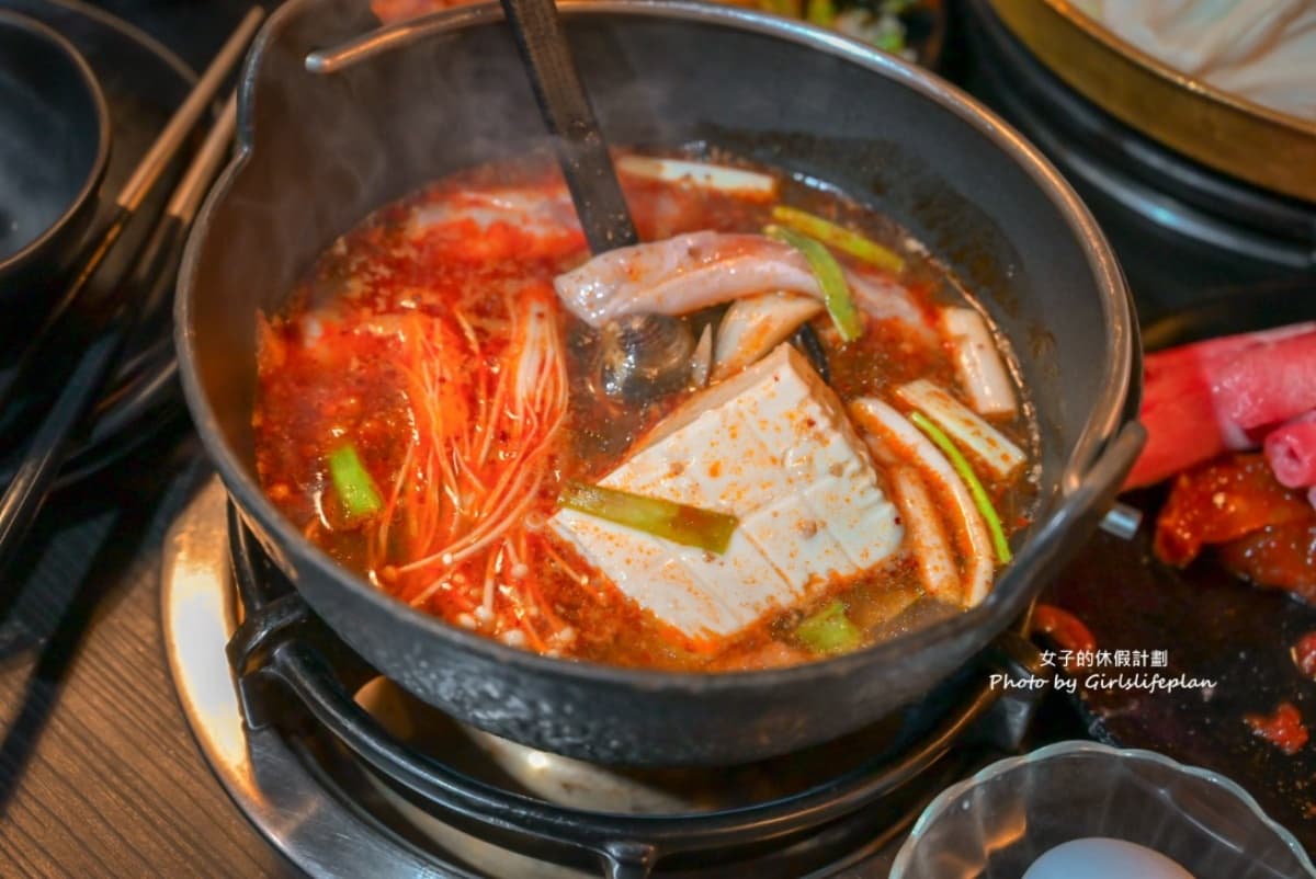 韓國老闆來台開店！高雄299元道地韓食吃到飽，韓式炸雞、小菜、煎餅任你吃