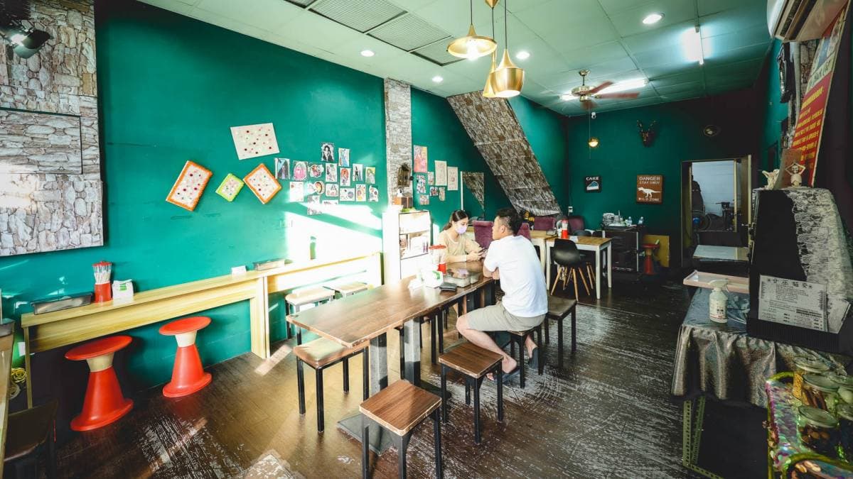店內座位數不多，想要來用餐一定要提前預約比較保險。（圖片來源：黑皮的旅遊筆記）