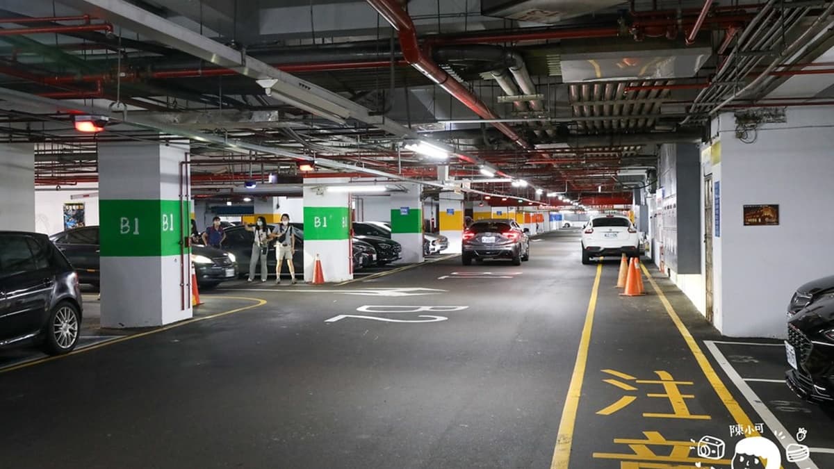 「仁愛市場」附近的「博愛地下停車場」交通方便，停車費也合理。（圖片來源：陳小可的吃喝玩樂）