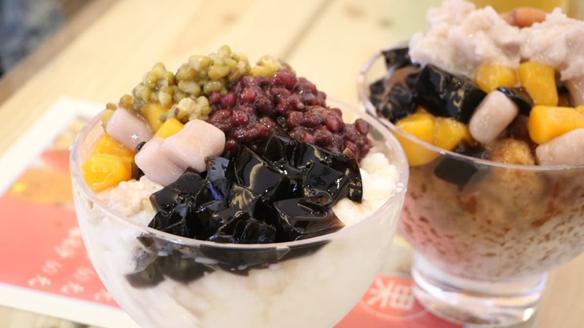 「黑糖剉冰」超豐盛的，配料也給得好多，每一口都可以吃到濃郁黑糖香氣。（圖片來源：快樂的過每一天）