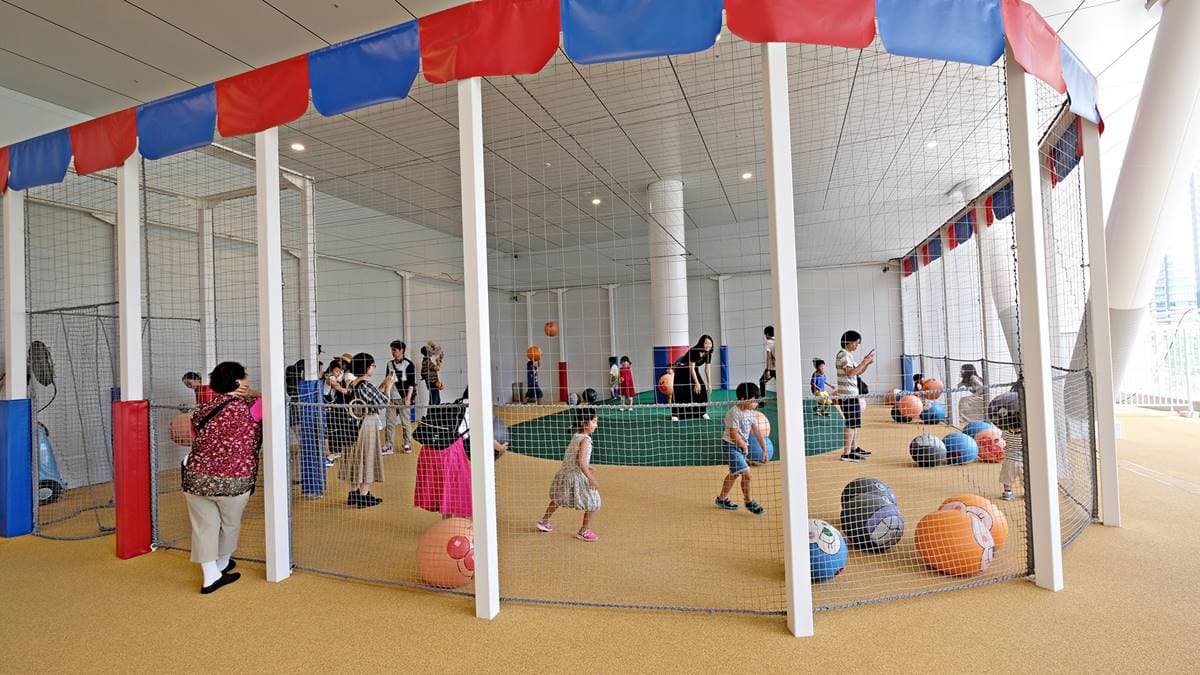 暑假來這放電！東京近郊親子遊５亮點：日本「最長溜滑梯」、可愛海豹霜淇淋