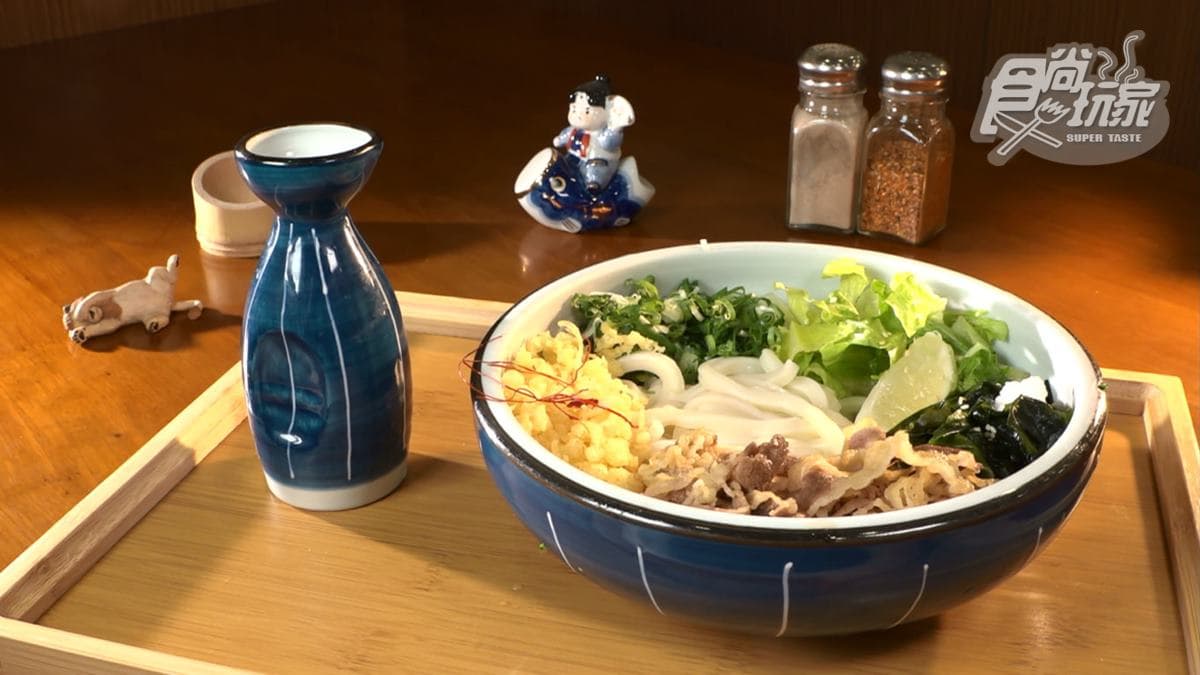 雖然店家只有賣１種麵類，但口味和種類的選擇很多。