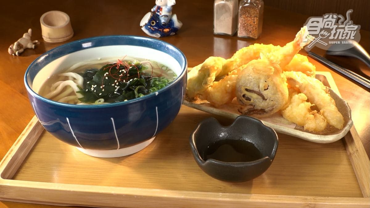 「炸蝦天婦羅烏龍麵」湯頭很天然，如果想吃湯麵，可以試試這個口味。