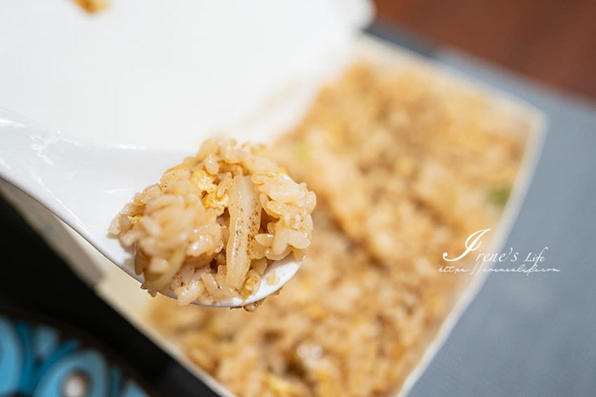 買炒飯送炸全雞？超狂限量組合只賣159元，大口吃雞直接飽到天靈蓋