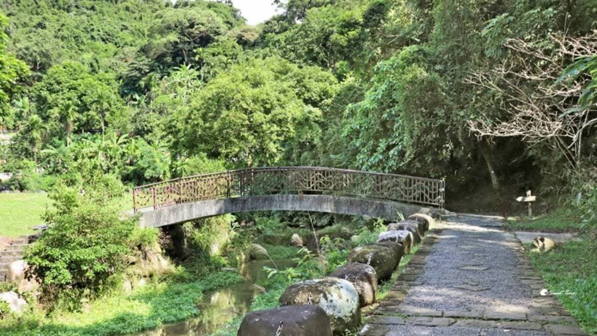 這座橋就是親水步道的終點，真的很適合全家一同旅行。（圖片來源：Sweet Tina 樂在生活分享）