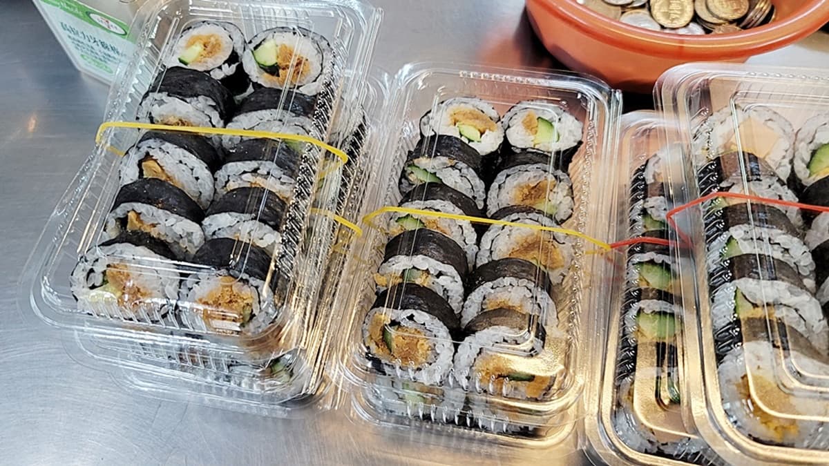 台中隱藏版「高CP值自助餐」！超過80道菜色任你選，百元出頭整盤夾到滿