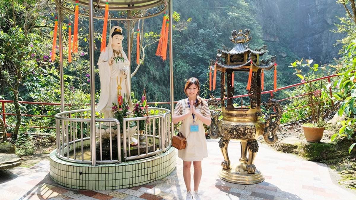 第四層瀑布旁有１座觀音禪寺，可以在這裡遠眺瀑布美景。（圖片來源：Yuki's Life）