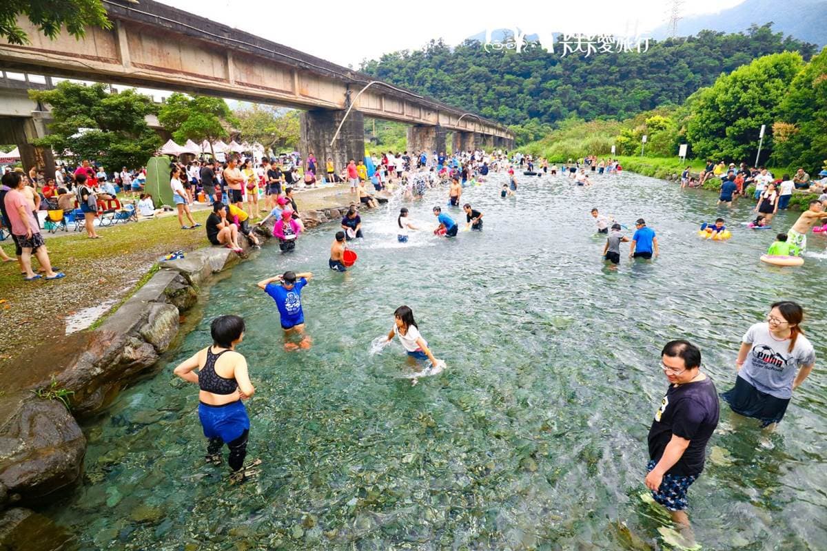 宜蘭玩水最新推薦！免費湧泉秘境、３層樓滑水道、超新玩水民宿