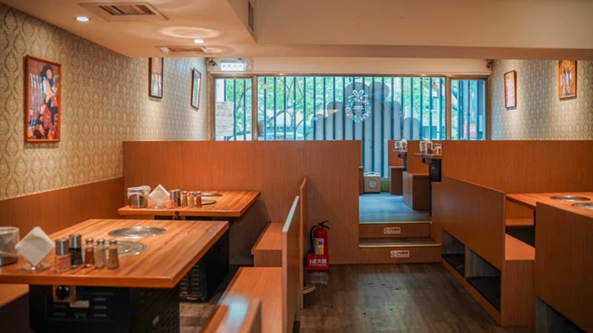 店內是２層樓的用餐空間，動線也很順暢。（圖片來源：小咪ma．吃喝玩樂趣）