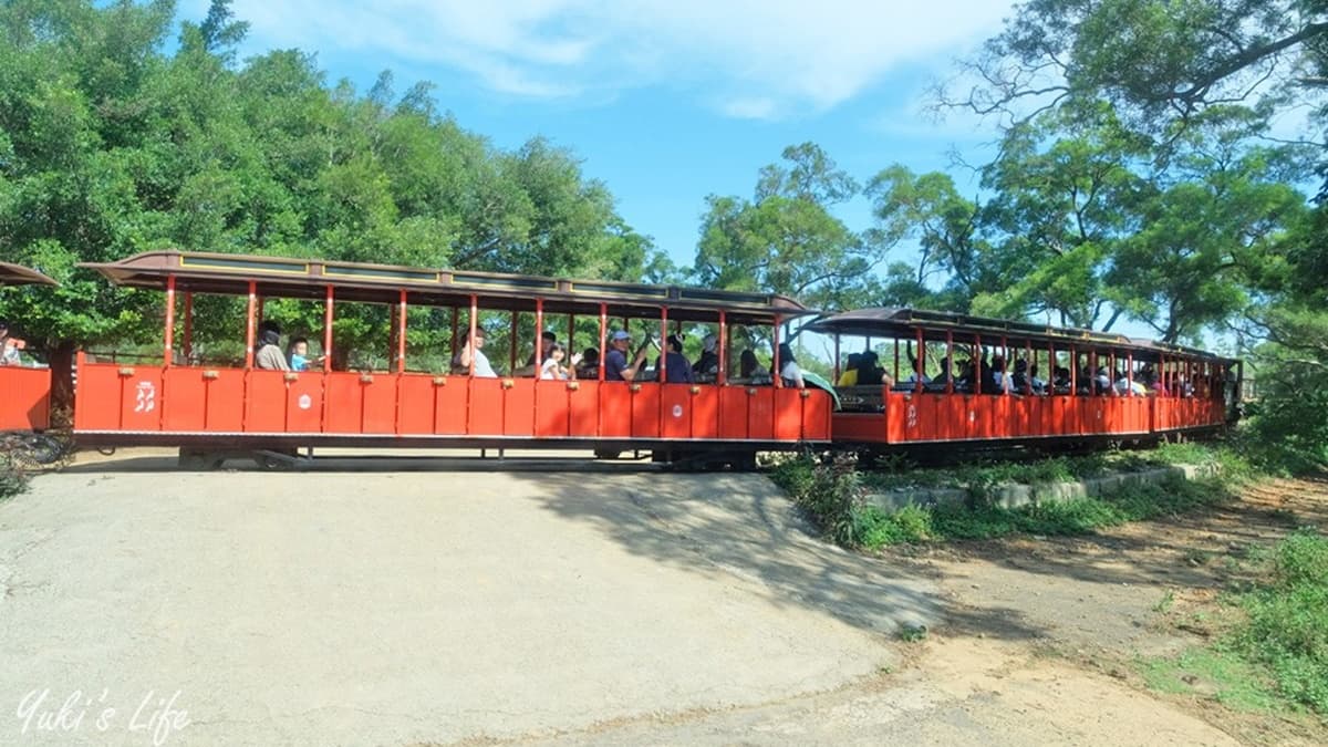 很多遊客會搭六福村的蒸氣火車繞一圈，途中可以觀賞動物。（圖片來源：Yuki‘s Life）
