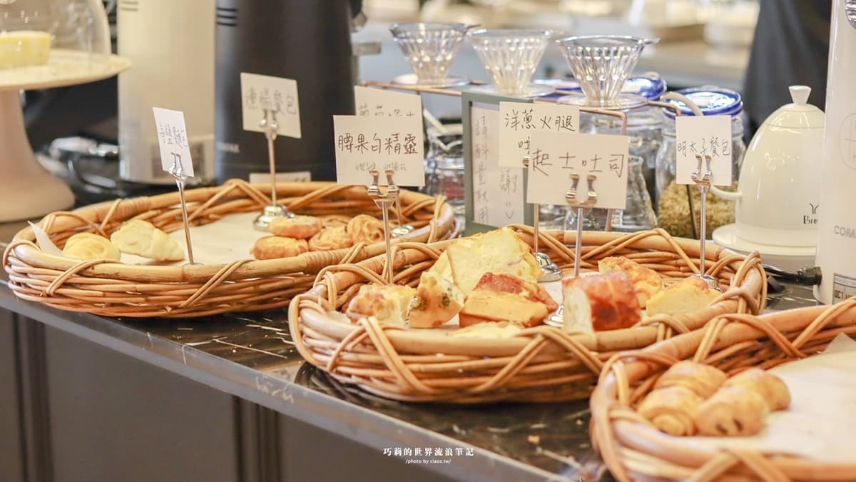 甜點吃到飽品項多達20種，內容每天都會更換。（圖片來源：巧莉的世界流浪筆記）