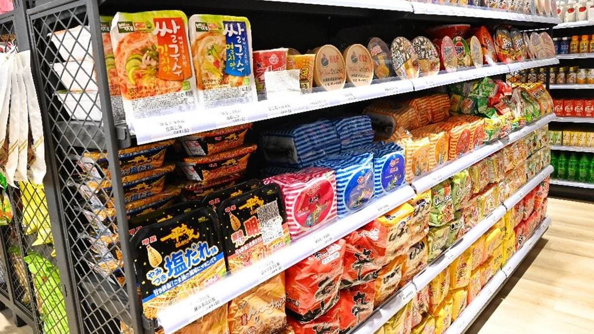想吃日本、韓國、台灣本地的泡麵都能找得到。（圖片來源：糖糖’s 享食生活）