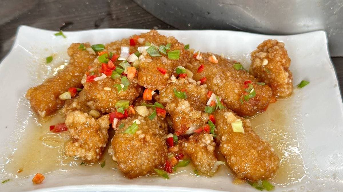 除了烤蚵外，也有熱炒料理可單點。（圖片來源：阿華田的美食日記）